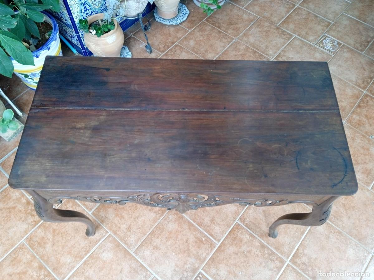 Antig&uuml;edades: Mesa antigua de caoba tallada - Foto 7