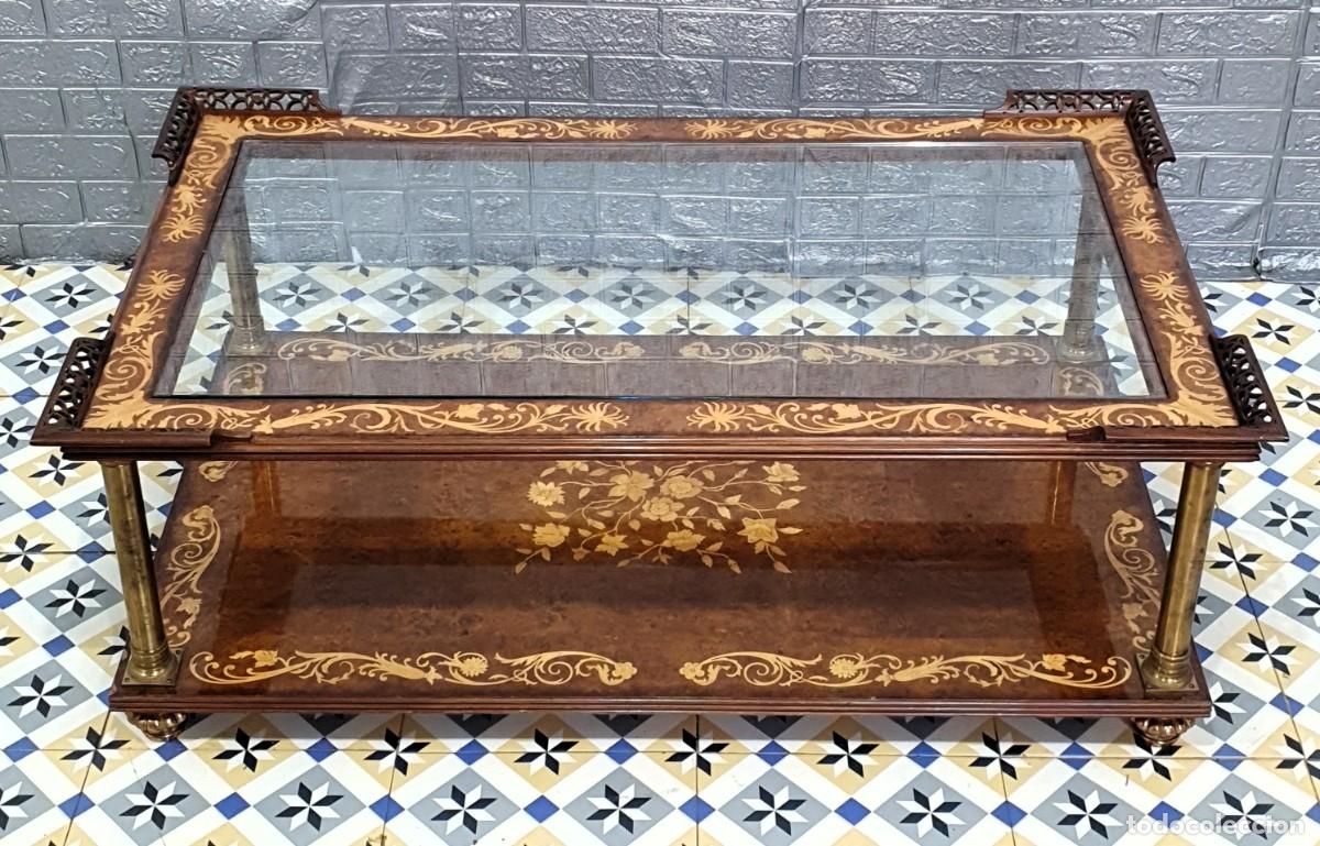 Antig&uuml;edades: Mesa de centro auxiliar en nogal y marqueter&iacute;a - Foto 2