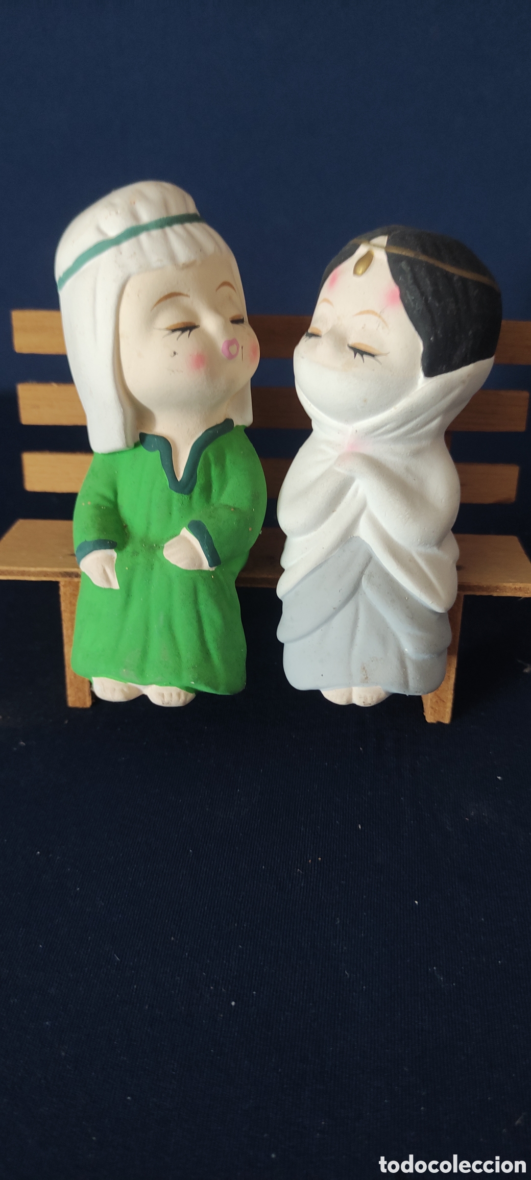 Antig&uuml;edades: Pareja de figuras de escayola - Foto 6