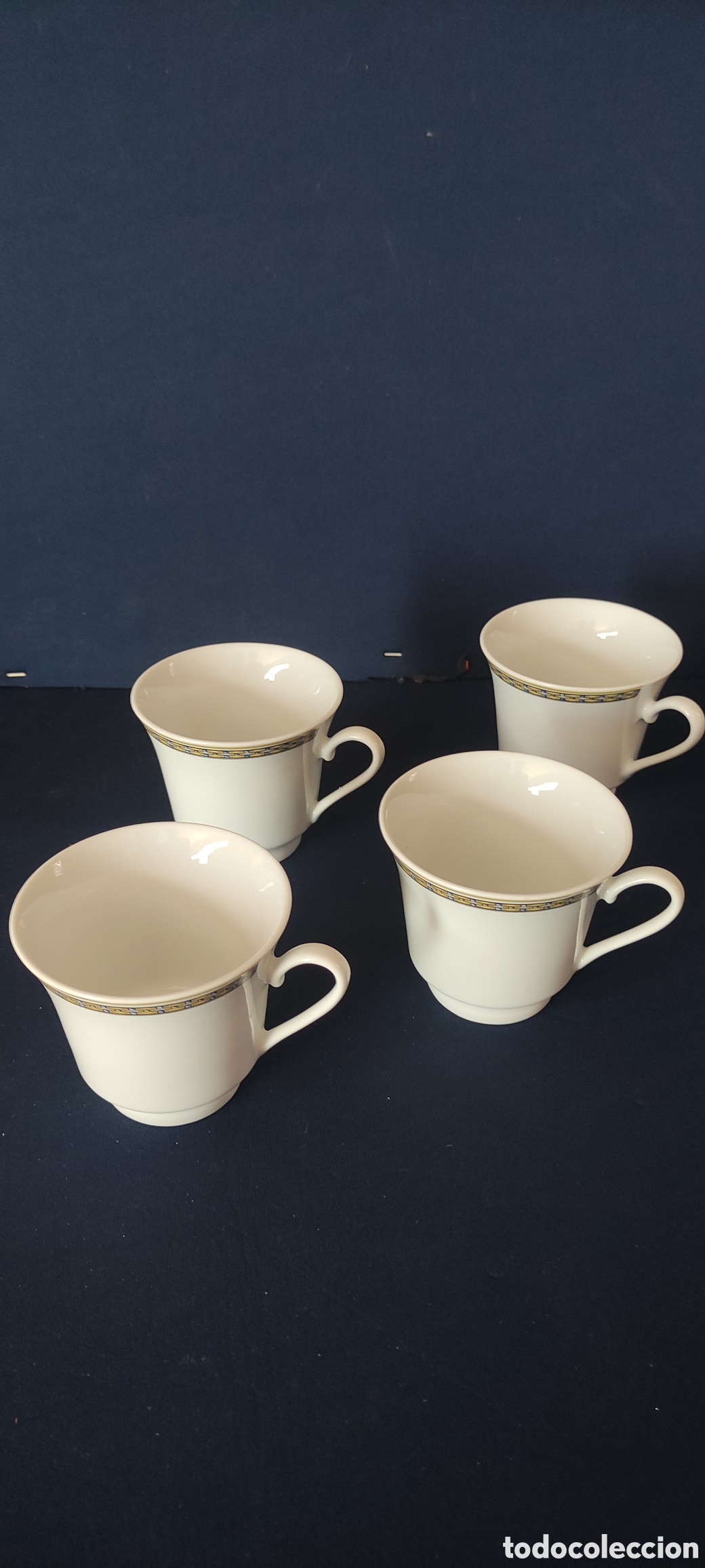 Antig&uuml;edades: Juego de caf&eacute; pircelana - Foto 3