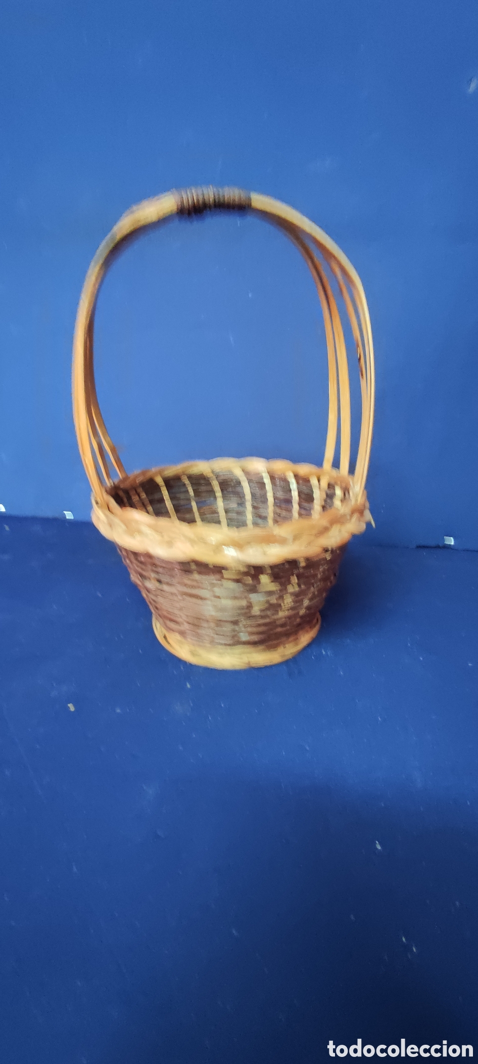 Antig&uuml;edades: Antigua cesta de mimbre - Foto 6