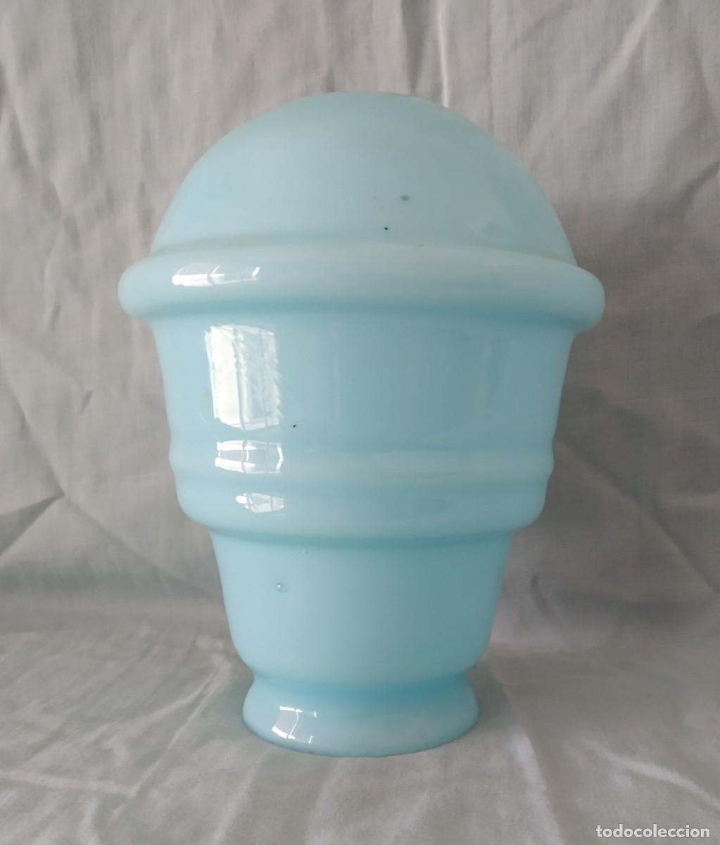 Antig&uuml;edades: TULIPA GLOBO ART DECO. OPALINA AZUL CELESTE.* - Foto 1