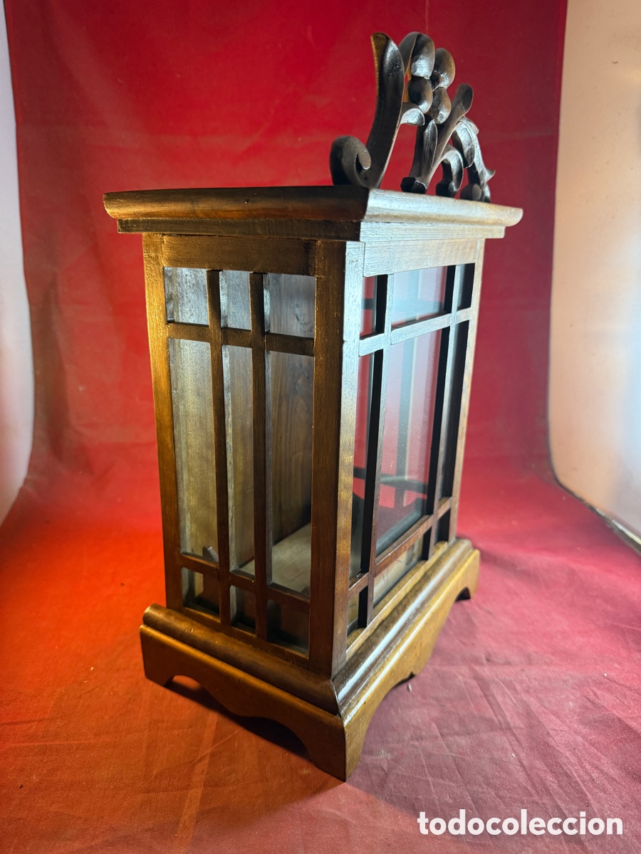 Antig&uuml;edades: ANTIGUA PEQUE&Ntilde;A VITRINA DE MADERA - Foto 2