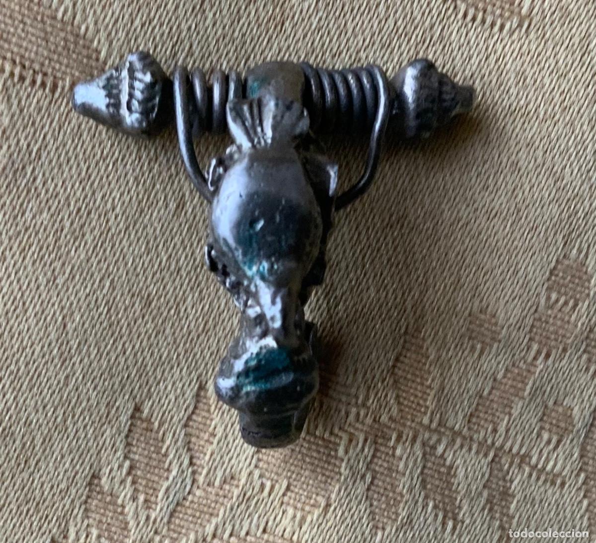 Antig&uuml;edades: ANTIGUA F&Iacute;BULA ZOOMORFA