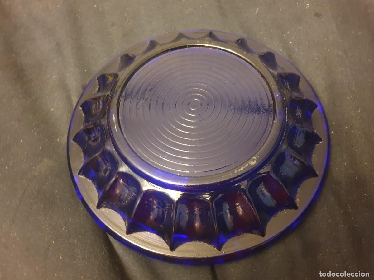 Antig&uuml;edades: CENICERO DE CRISTAL DE COLOR AZUL COBALTO - Foto 5