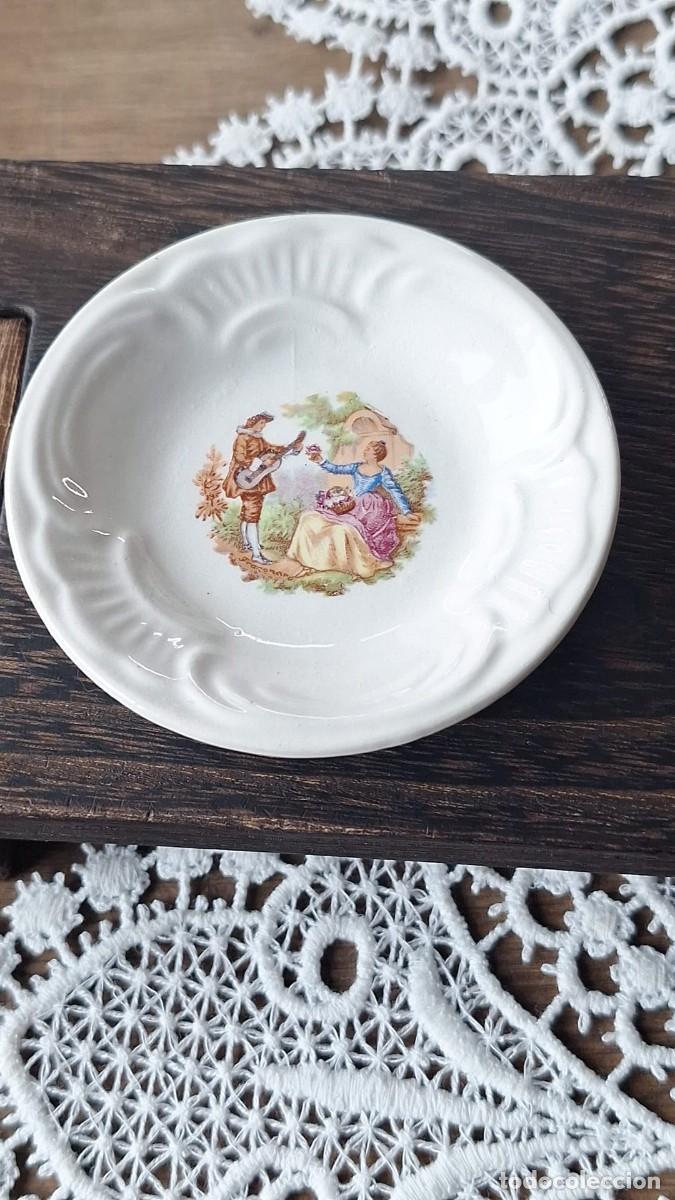 Antig&uuml;edades: Platito de Porcelana Capodimonte - Foto 1