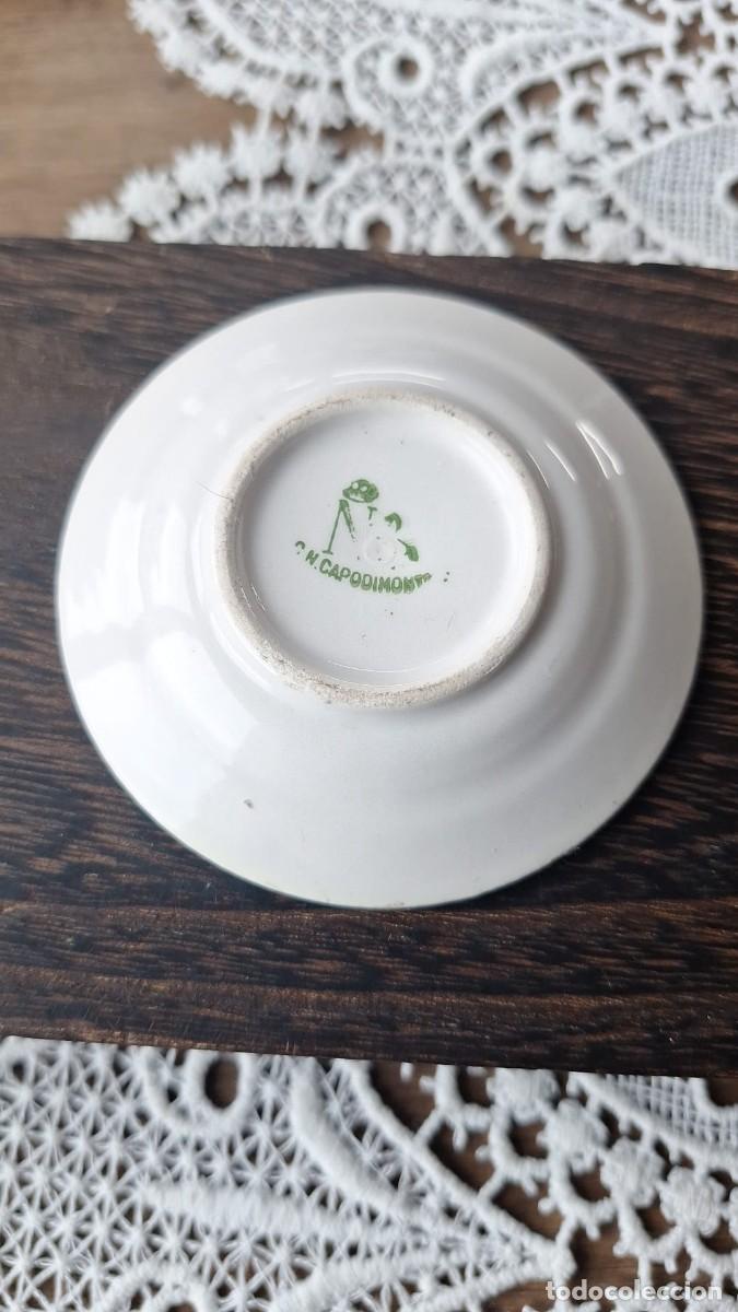 Antig&uuml;edades: Platito de Porcelana Capodimonte - Foto 4