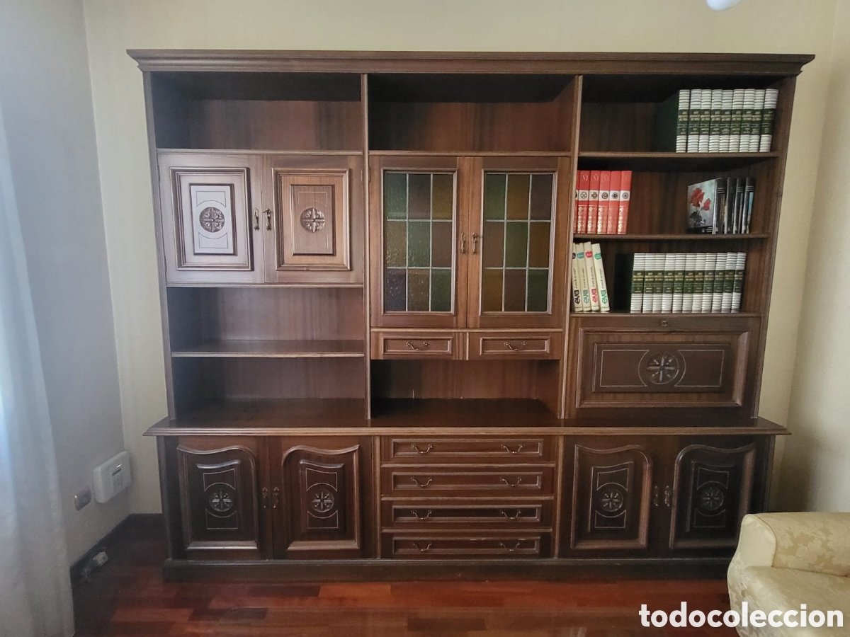 Antig&uuml;edades: Librer&iacute;a y tresillo con dos sof&aacute;s vintage - Foto 2