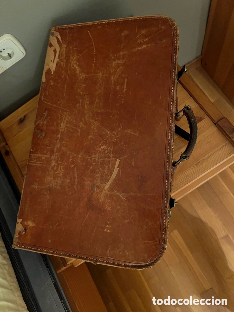 Antig&uuml;edades: Maleta marr&oacute;n vintage - Foto 2