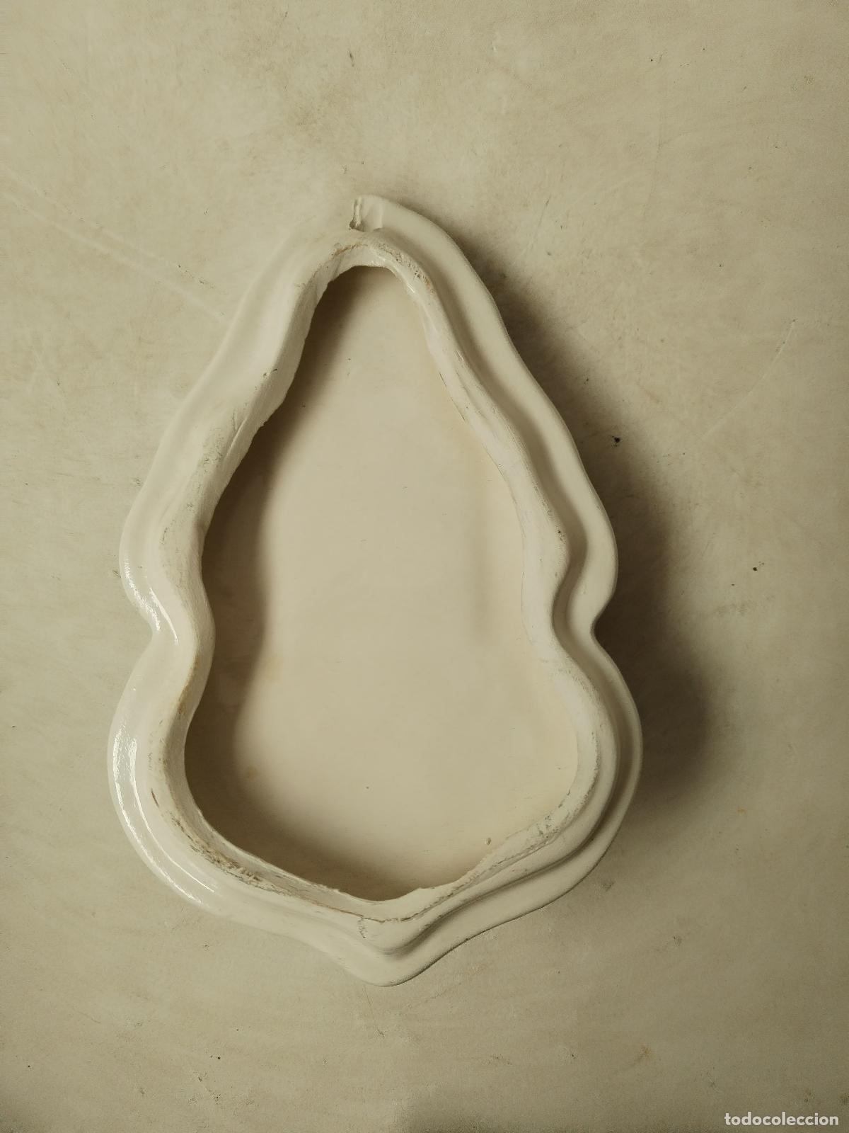 Antig&uuml;edades: benditera arcos de la frontera de ceramica - Foto 3