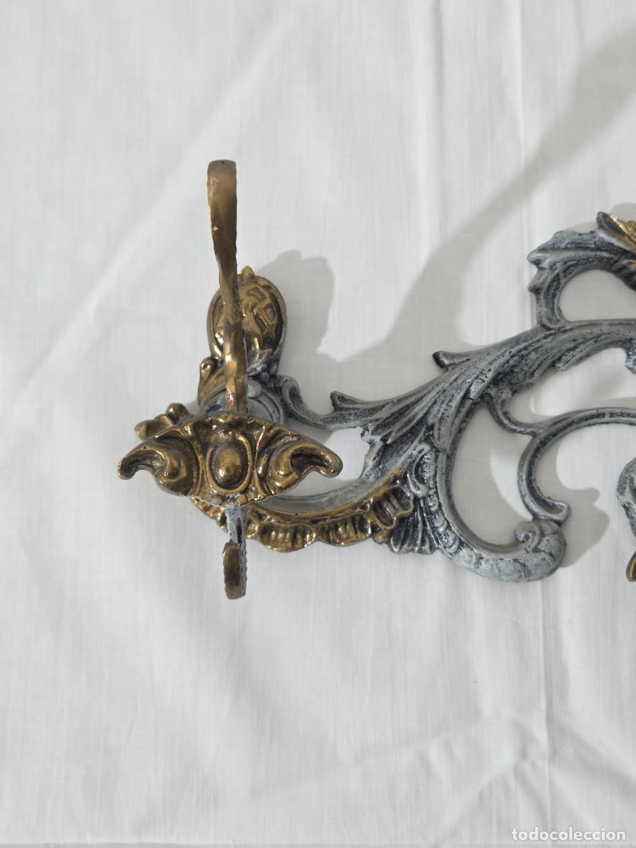 Antig&uuml;edades: Perchero de Bronce patinado - Foto 3