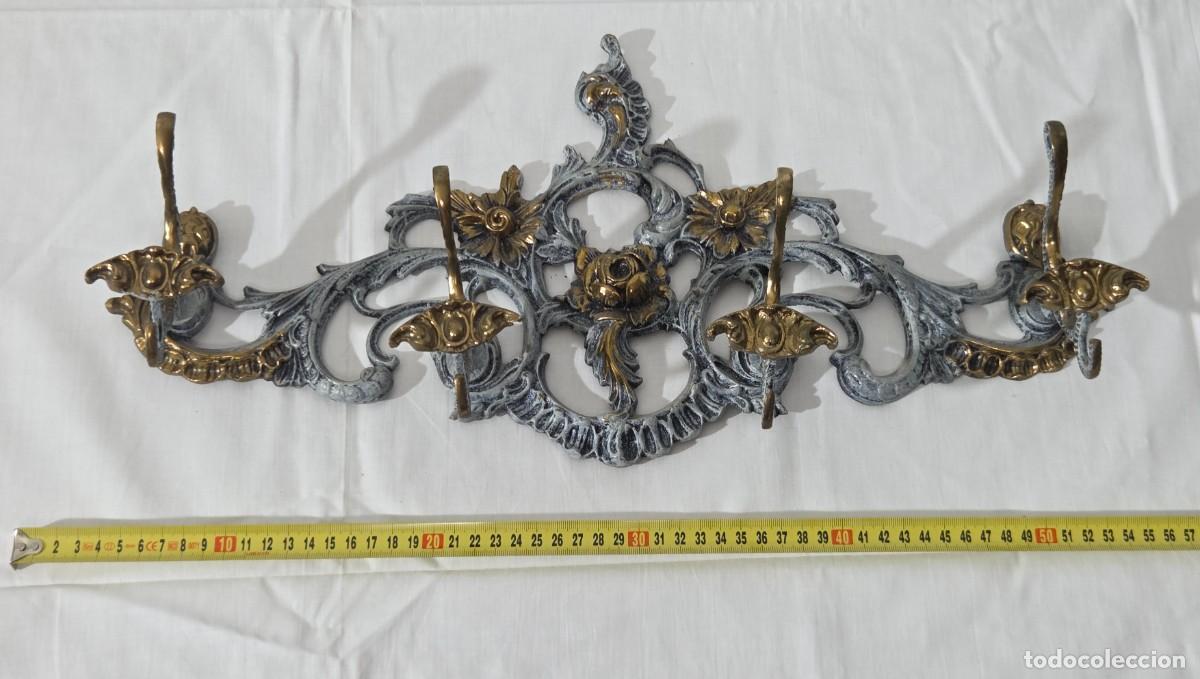 Antig&uuml;edades: Perchero de Bronce patinado - Foto 11
