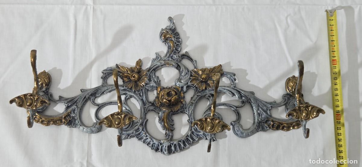 Antig&uuml;edades: Perchero de Bronce patinado - Foto 12