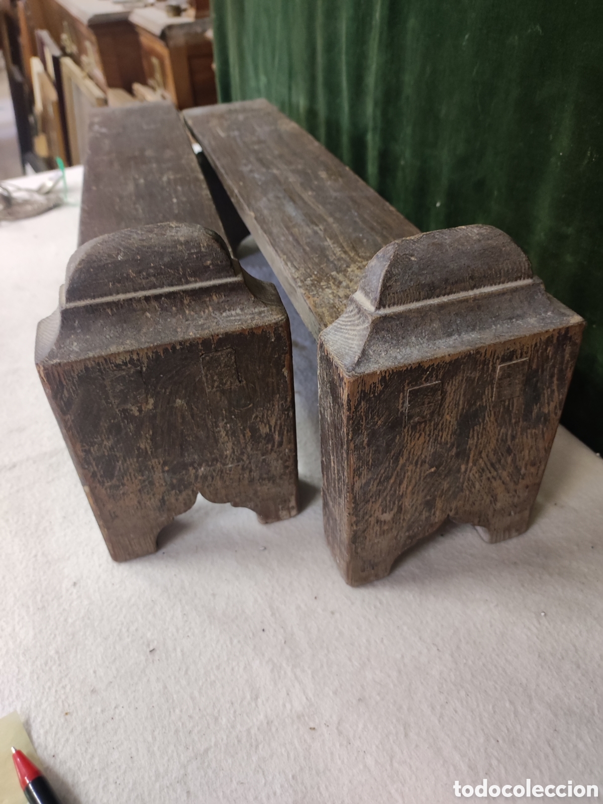 Antig&uuml;edades: Pareja de soportes de ba&uacute;l - Foto 2
