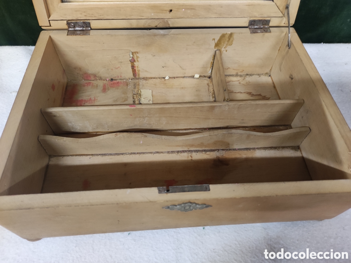 Antig&uuml;edades: Costurero de madera antiguo - Foto 5