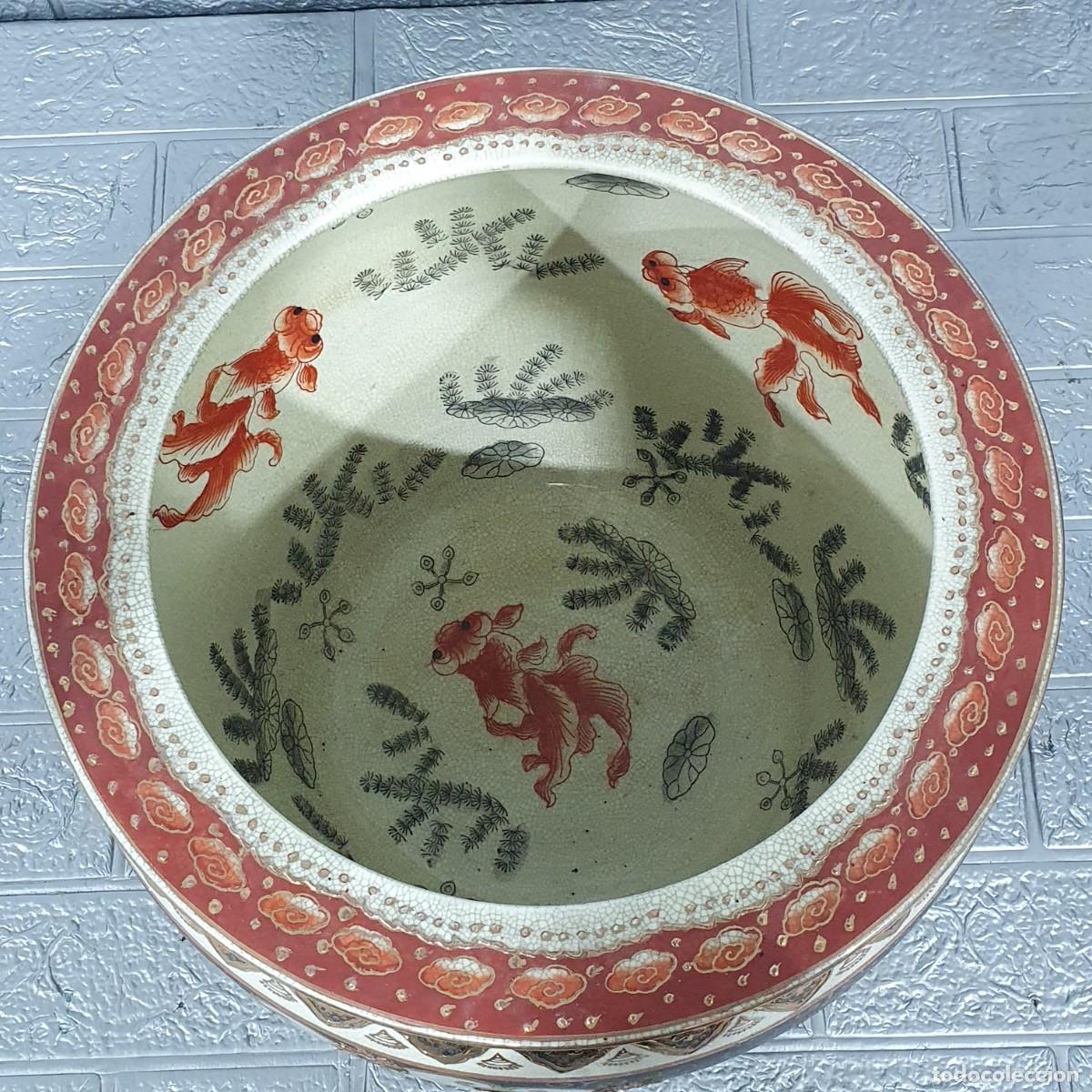 Antig&uuml;edades: Macetero porcelana con sello y con base madera palisandro - Foto 5