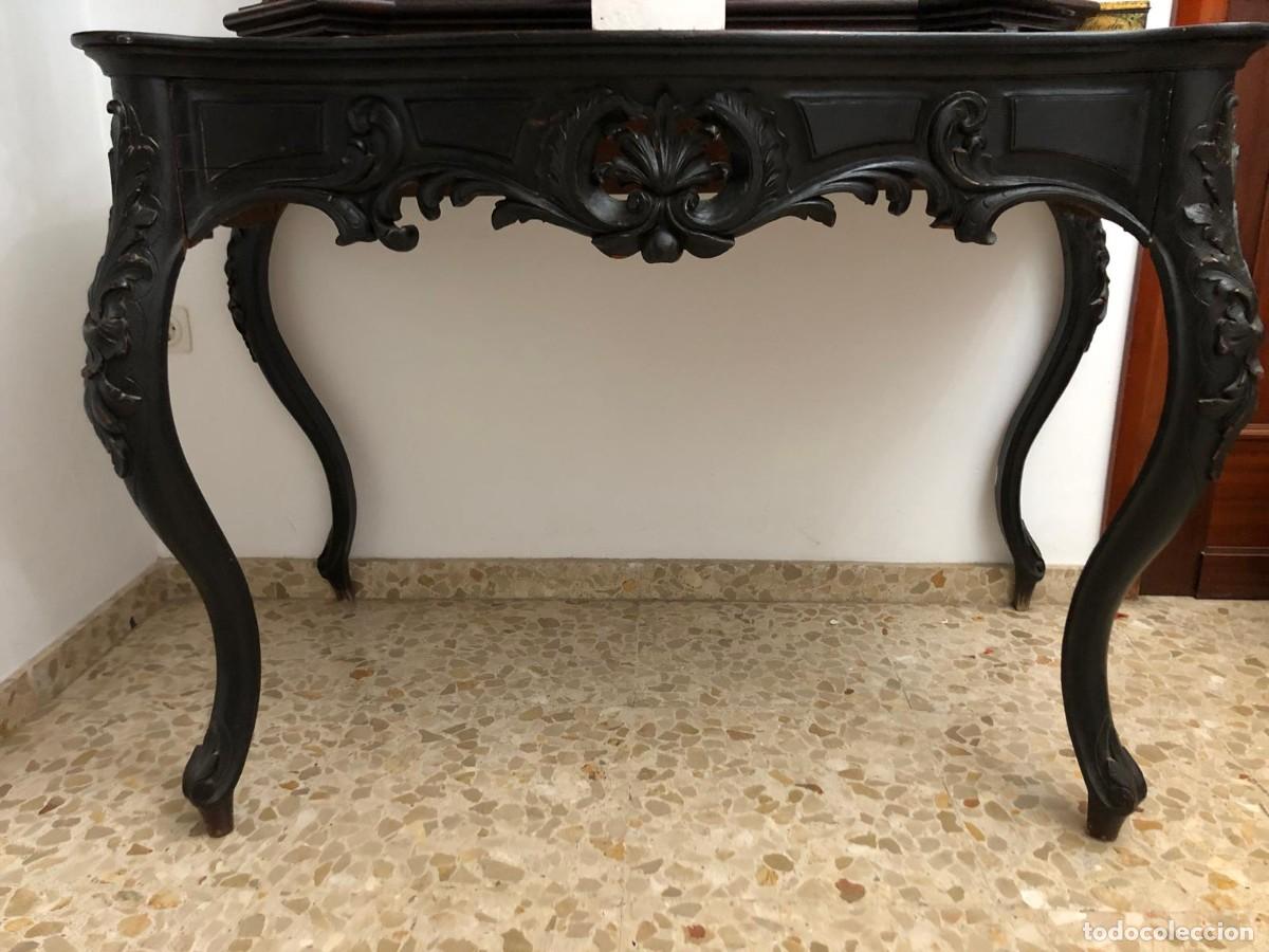 Antig&uuml;edades: Mesa antigua madera noble tallada - Foto 1