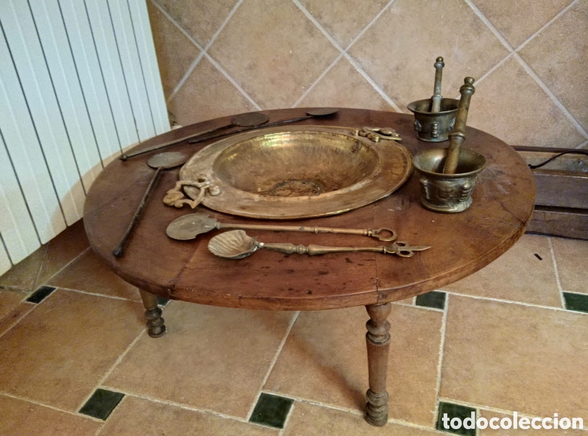 Antig&uuml;edades: Mesa para brasero antigua - Foto 1