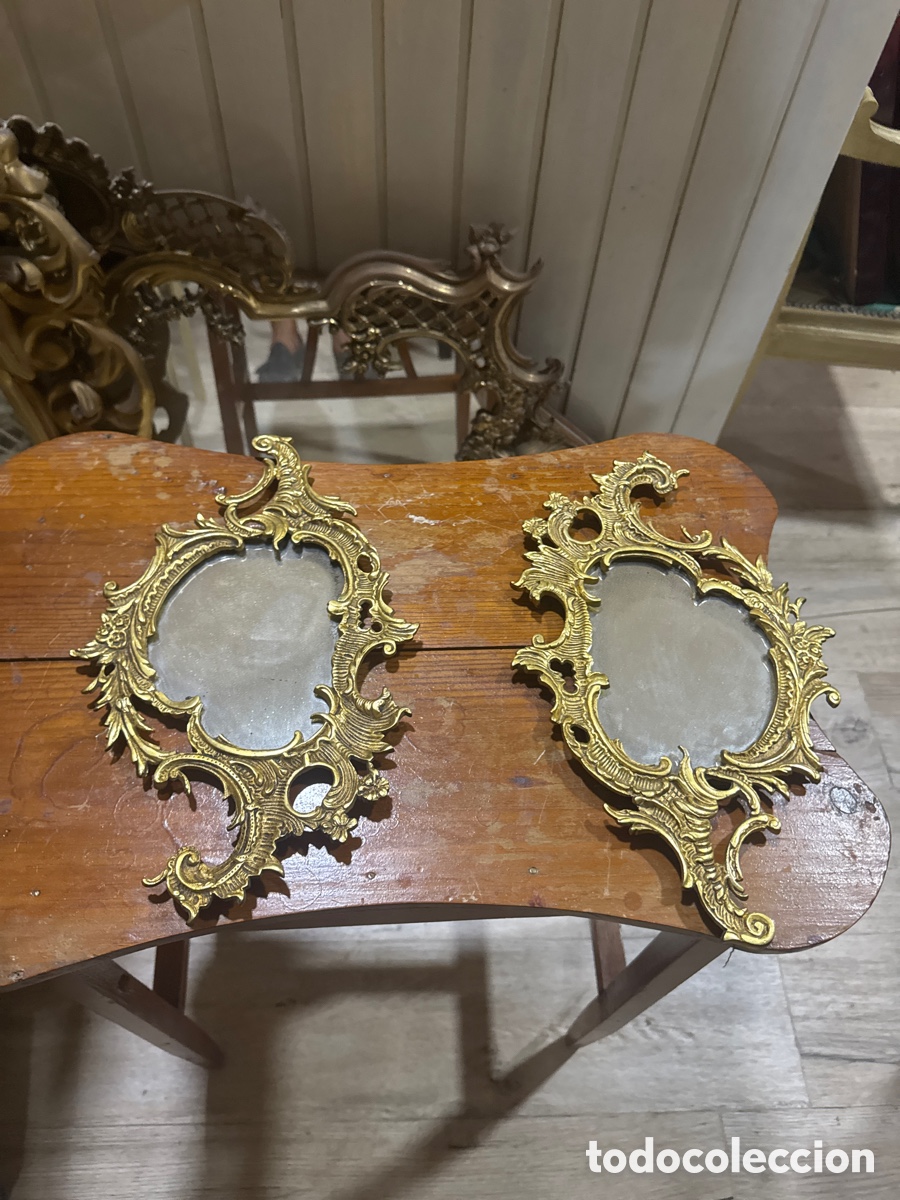 Antig&uuml;edades: Pareja de espejos de metal - Foto 1