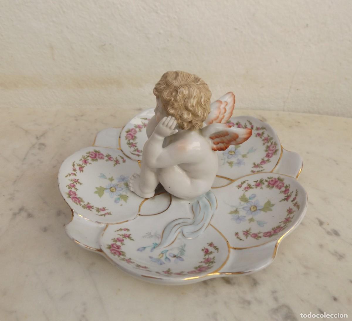 Antig&uuml;edades: plato decorado a mano con angelito - Foto 3