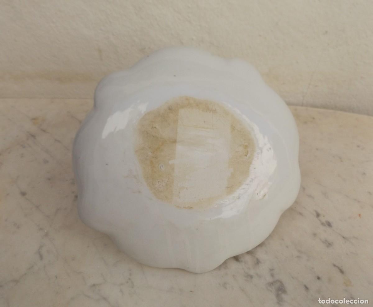 Antig&uuml;edades: plato decorado a mano con angelito - Foto 6