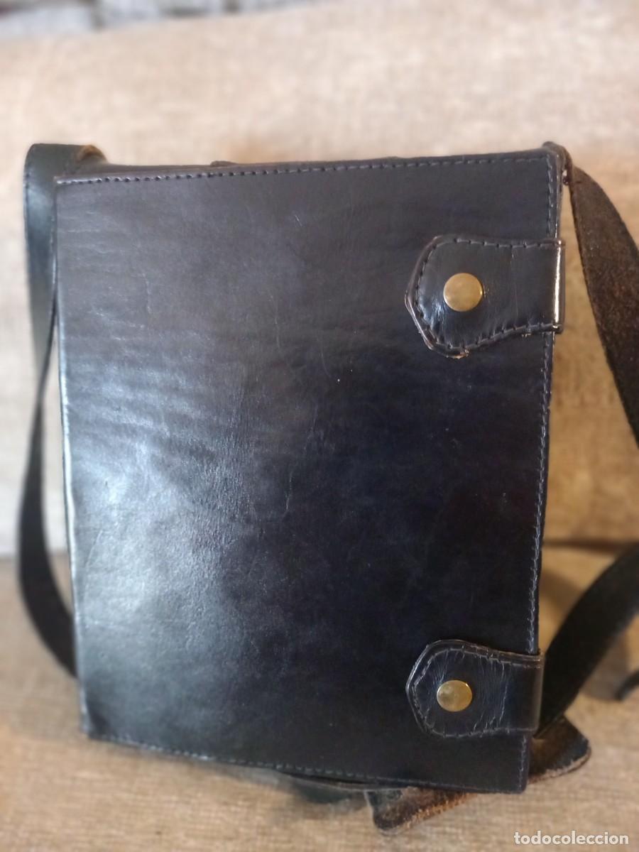 Antig&uuml;edades: Bolso antiguo cuero portadocumentos - Foto 2