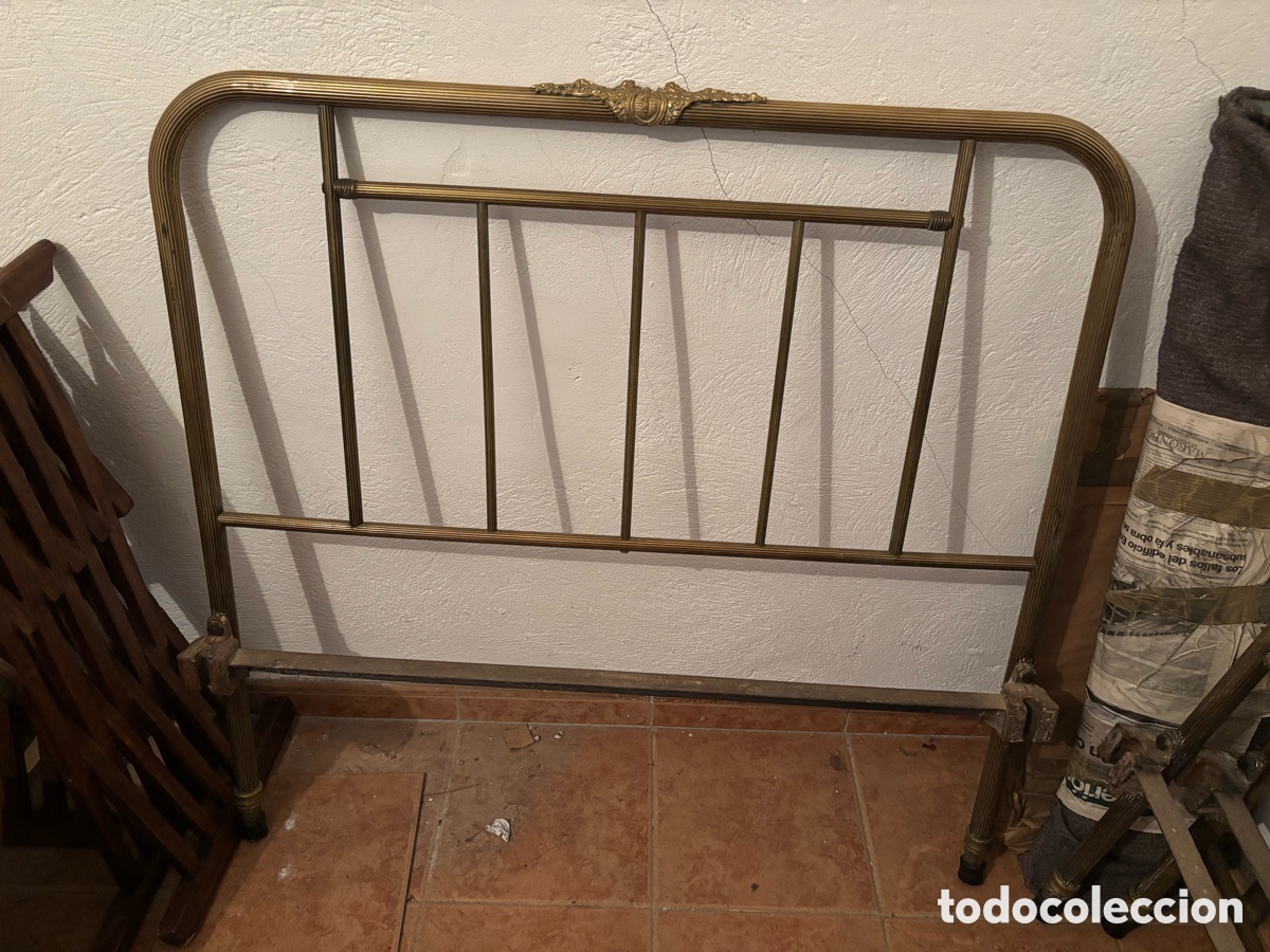 Antig&uuml;edades: Camas estilo Isabelino doradas - Foto 1