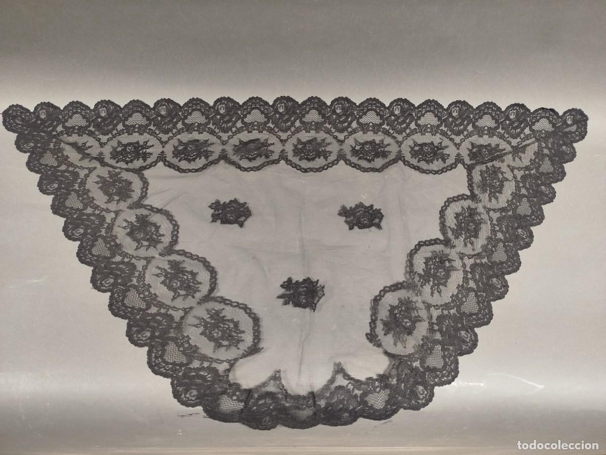 Antig&uuml;edades: MEDIA MANTILLA CHANTILLY NEGRO - Foto 1