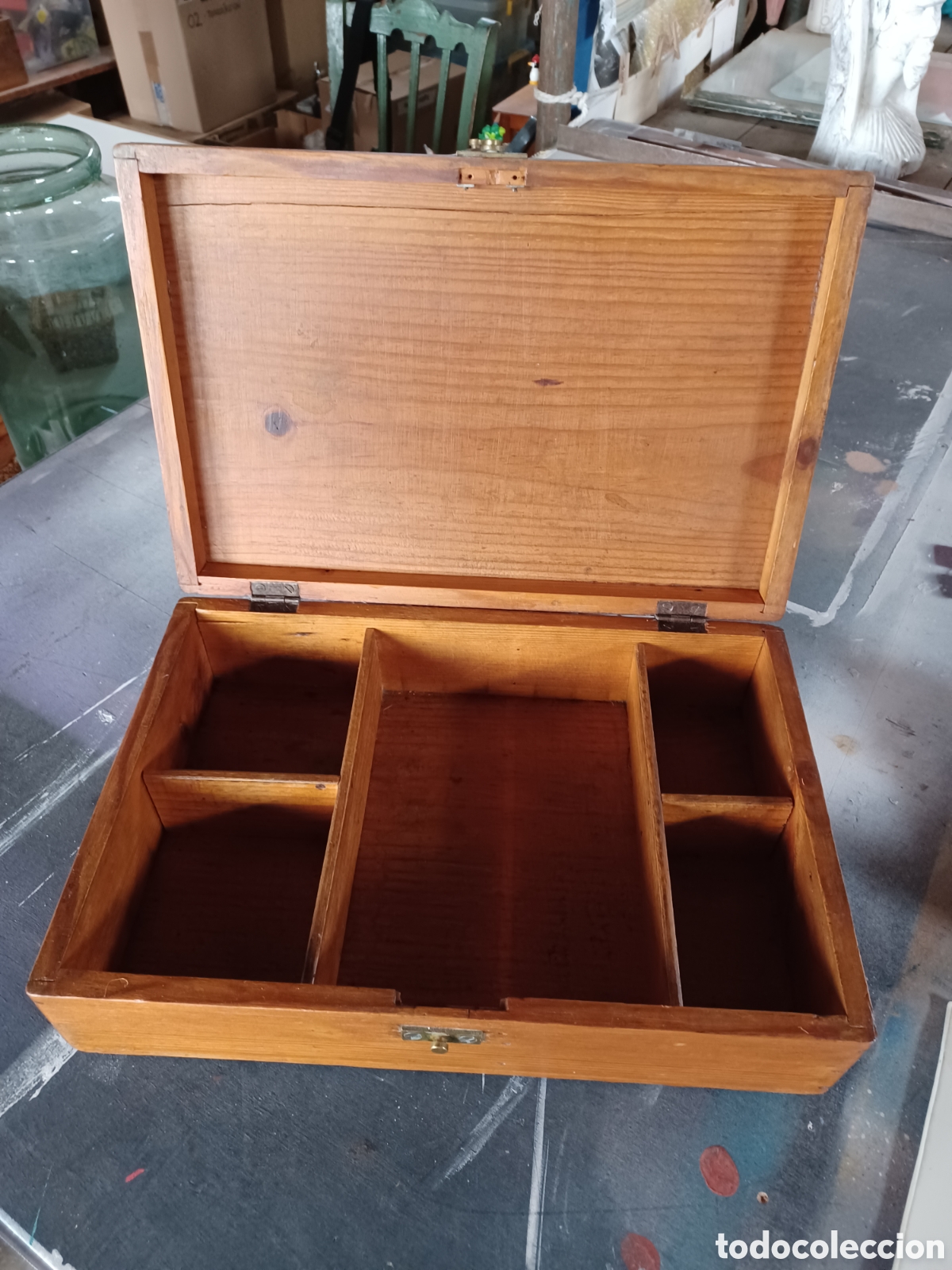 Antig&uuml;edades: Caja de madera restaurada. - Foto 1