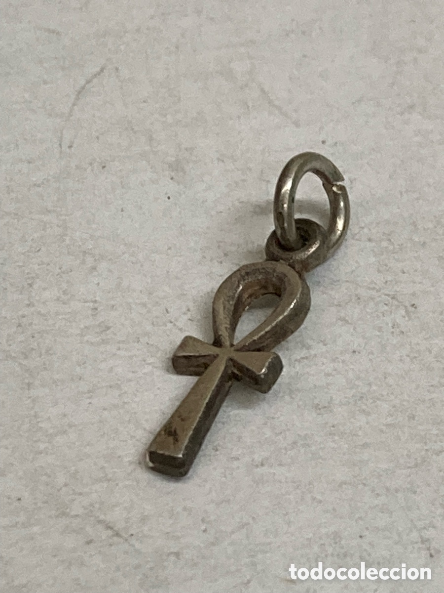Antig&uuml;edades: Colgante de plata C424 - Foto 1