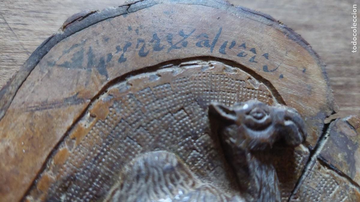 Antig&uuml;edades: Antigua talla en madera de camello - Foto 3