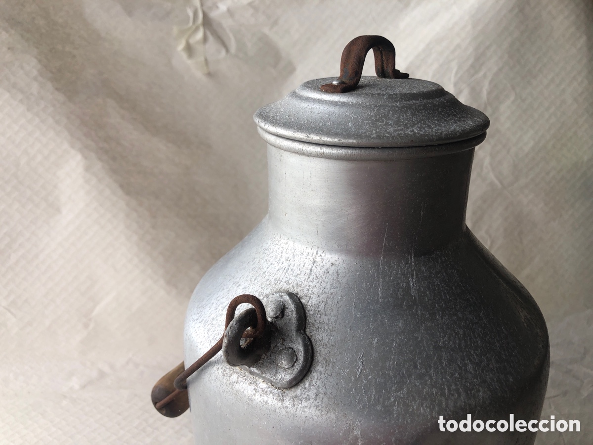 Antig&uuml;edades: Antigua lechera de aluminio - Foto 4