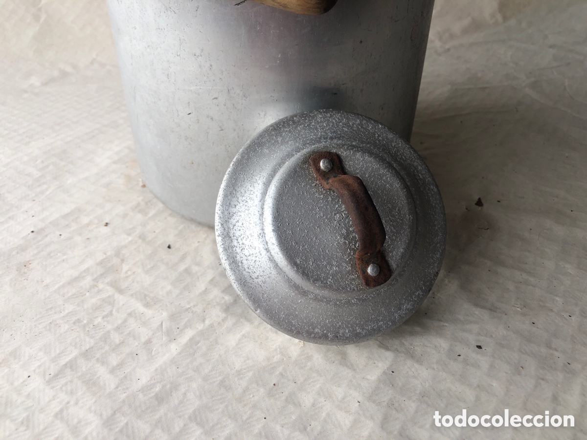 Antig&uuml;edades: Antigua lechera de aluminio - Foto 9