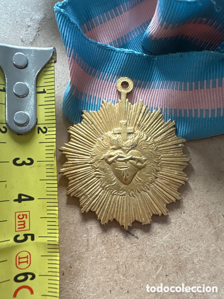 Antig&uuml;edades: Medalla Sagrado Coraz&oacute;n, Adventat Regnum (A20) - Foto 4