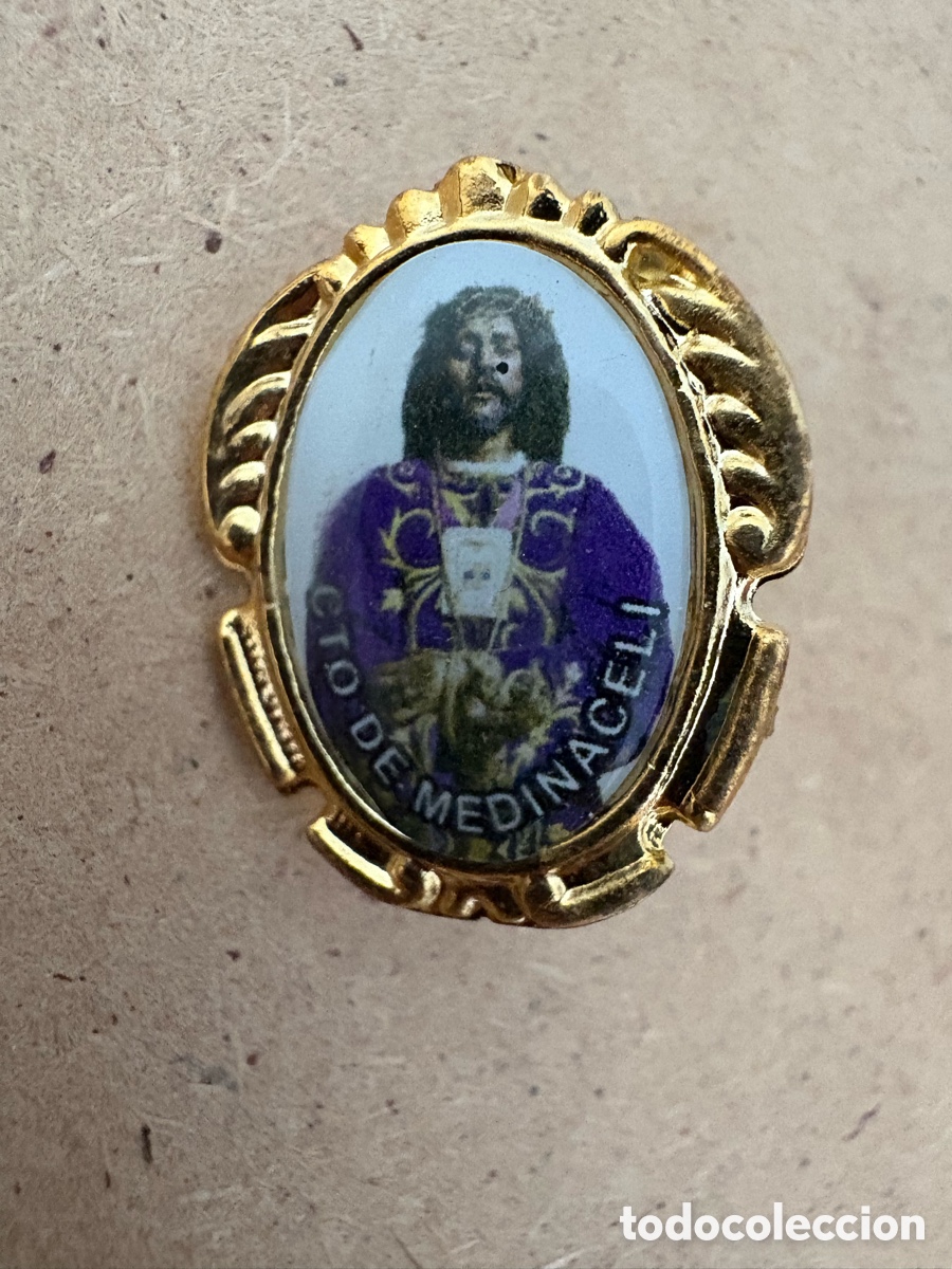 Antig&uuml;edades: Antiguo pin Cristo de Medinaceli (A5) - Foto 1