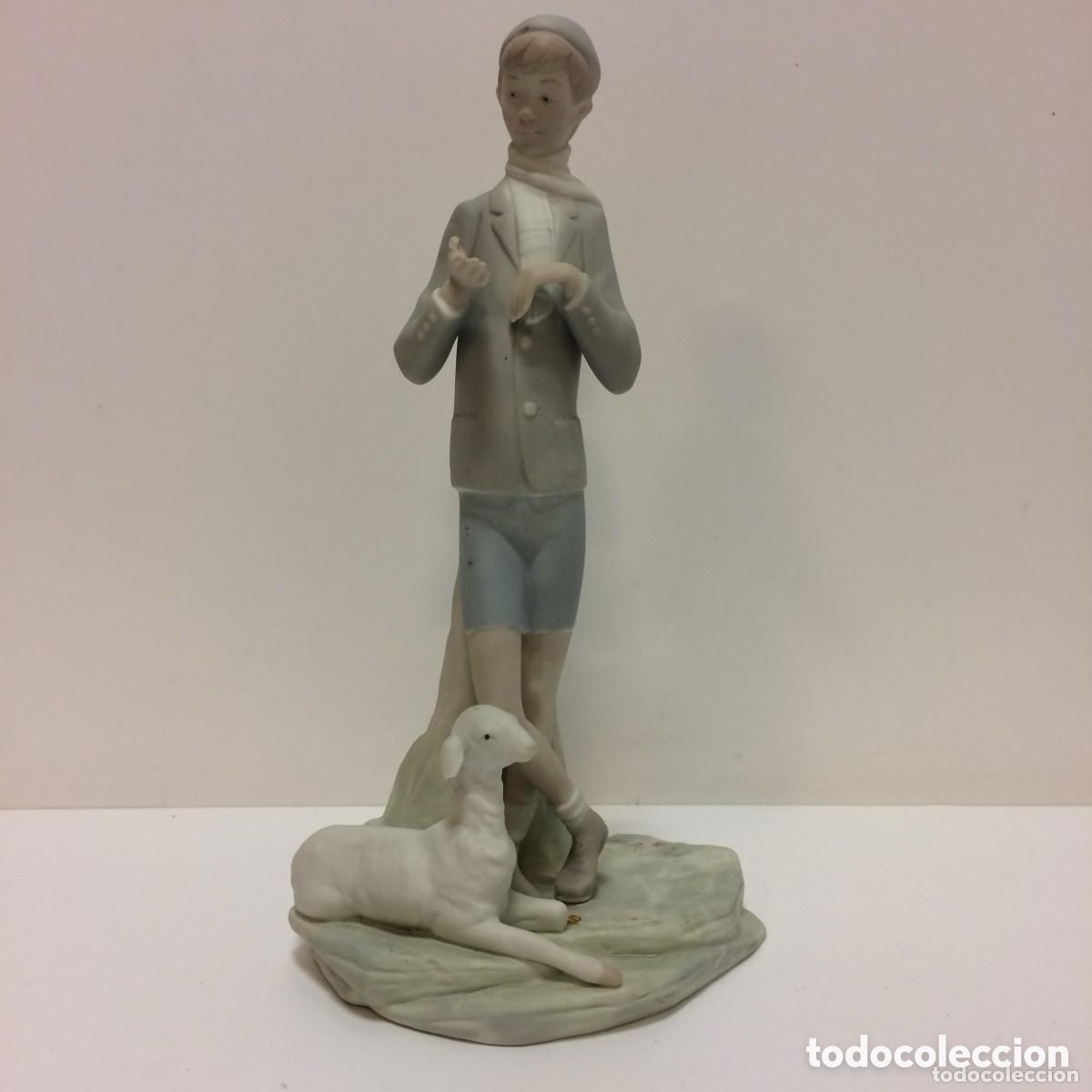 Antig&uuml;edades: Figura de Lladr&oacute; &ldquo;Colegial con corderos&rdquo; - Foto 1