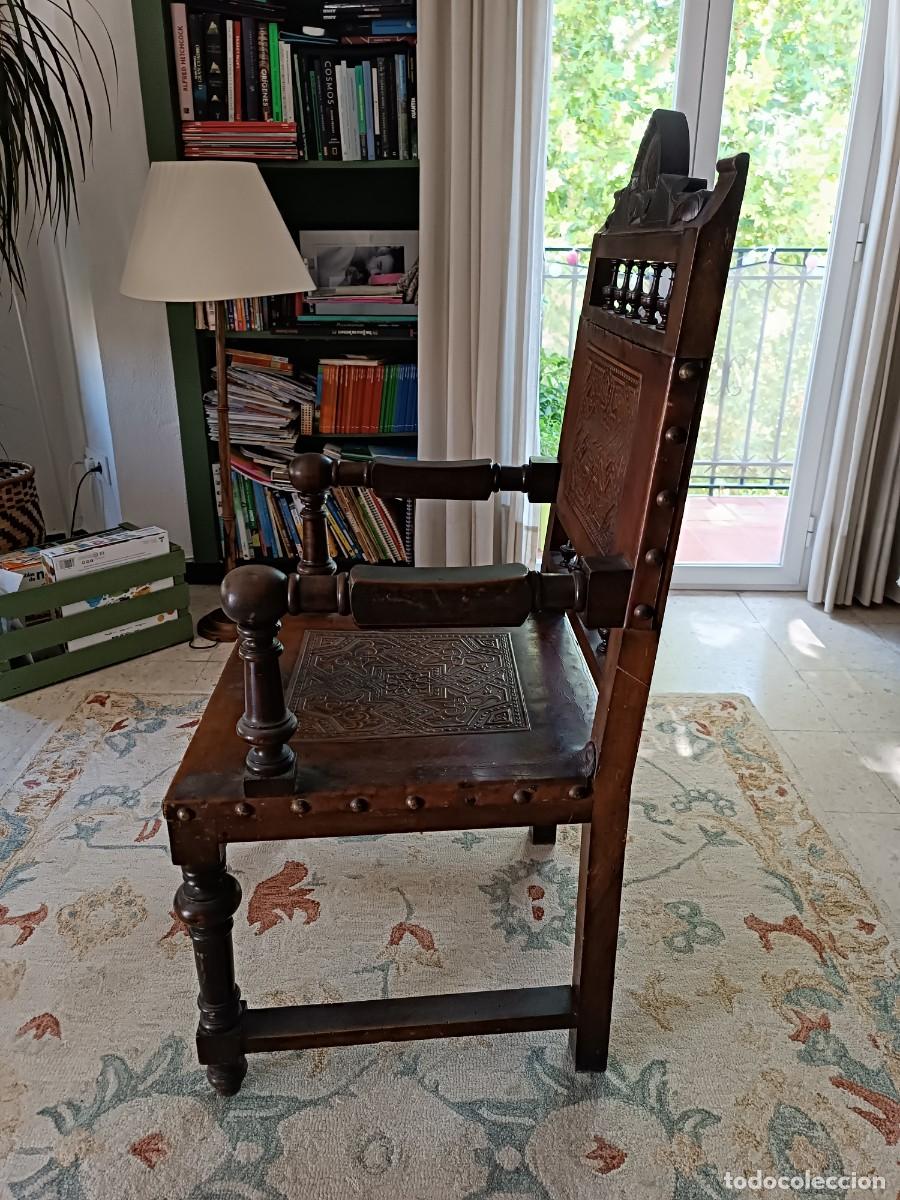 Antig&uuml;edades: Sill&oacute;n madera tallada y cuero labrado - Foto 7