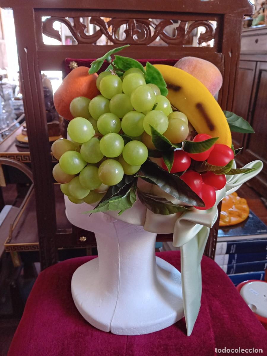 Antig&uuml;edades: Sombrero de frutas d&eacute;cada de los 50/60 - Foto 4
