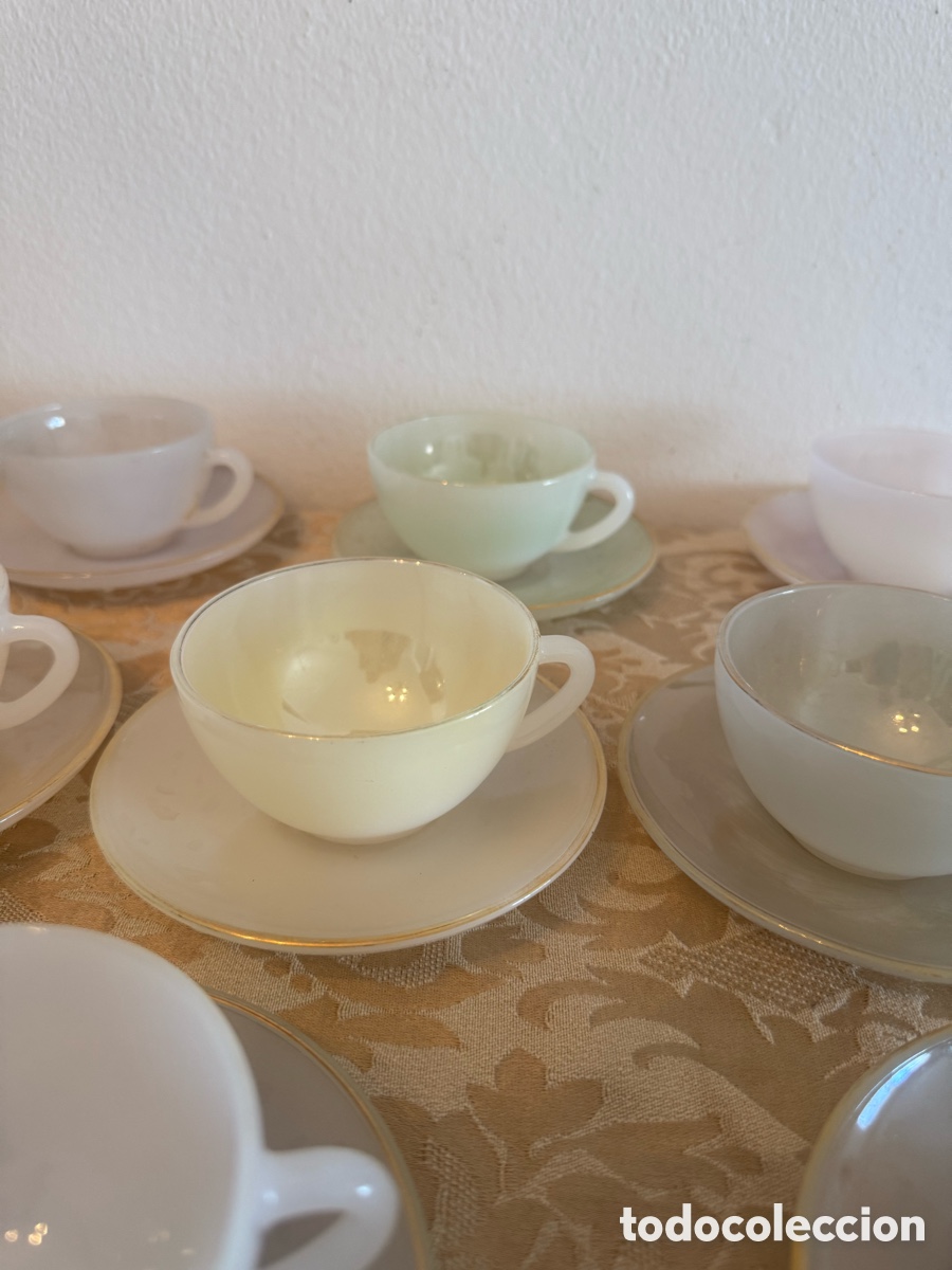 Antig&uuml;edades: Juego de tazas opalina vintage - Foto 3