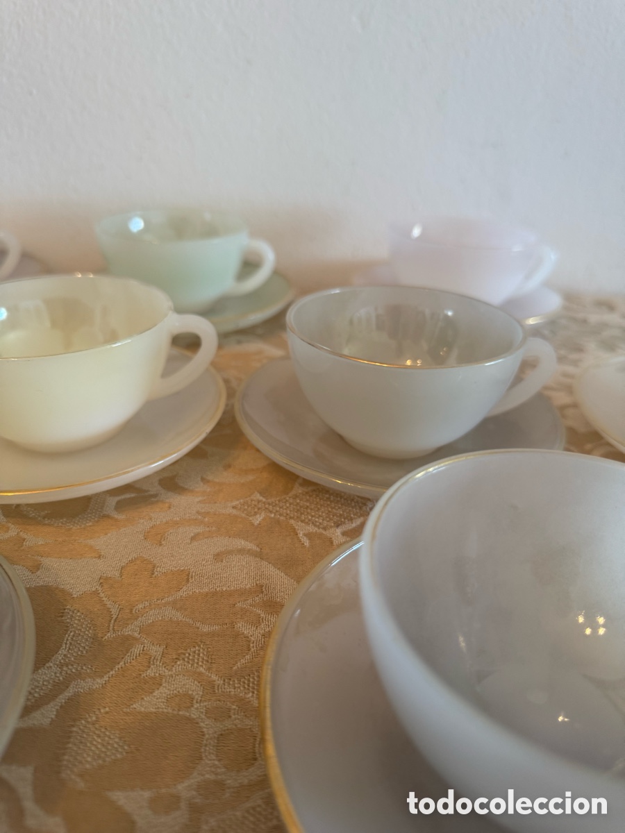 Antig&uuml;edades: Juego de tazas opalina vintage - Foto 6