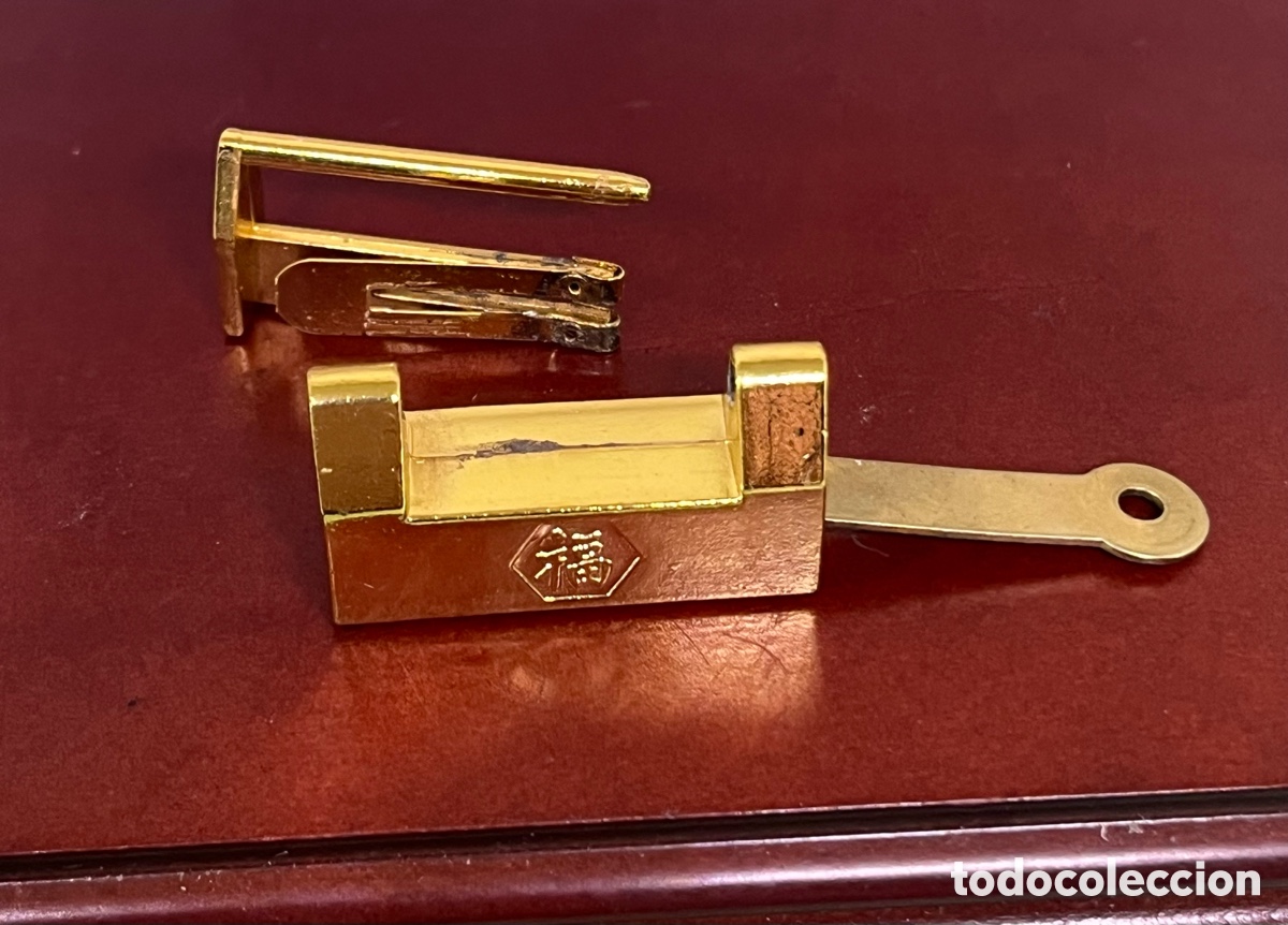 Antig&uuml;edades: CANDADO CHINO DORADO - Foto 2