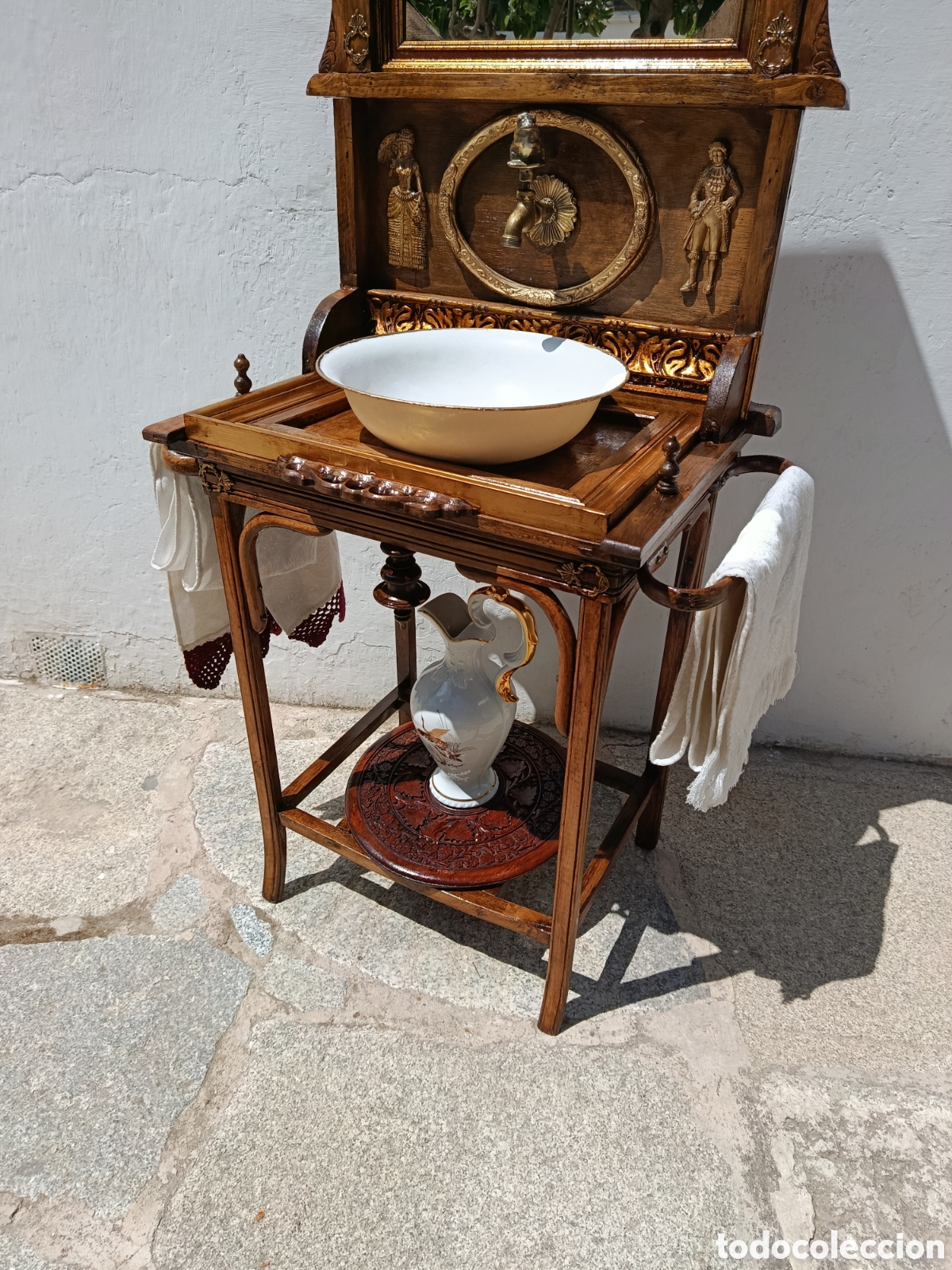 Antig&uuml;edades: Lavabo antiguo de madera, metal y bronce - Foto 2