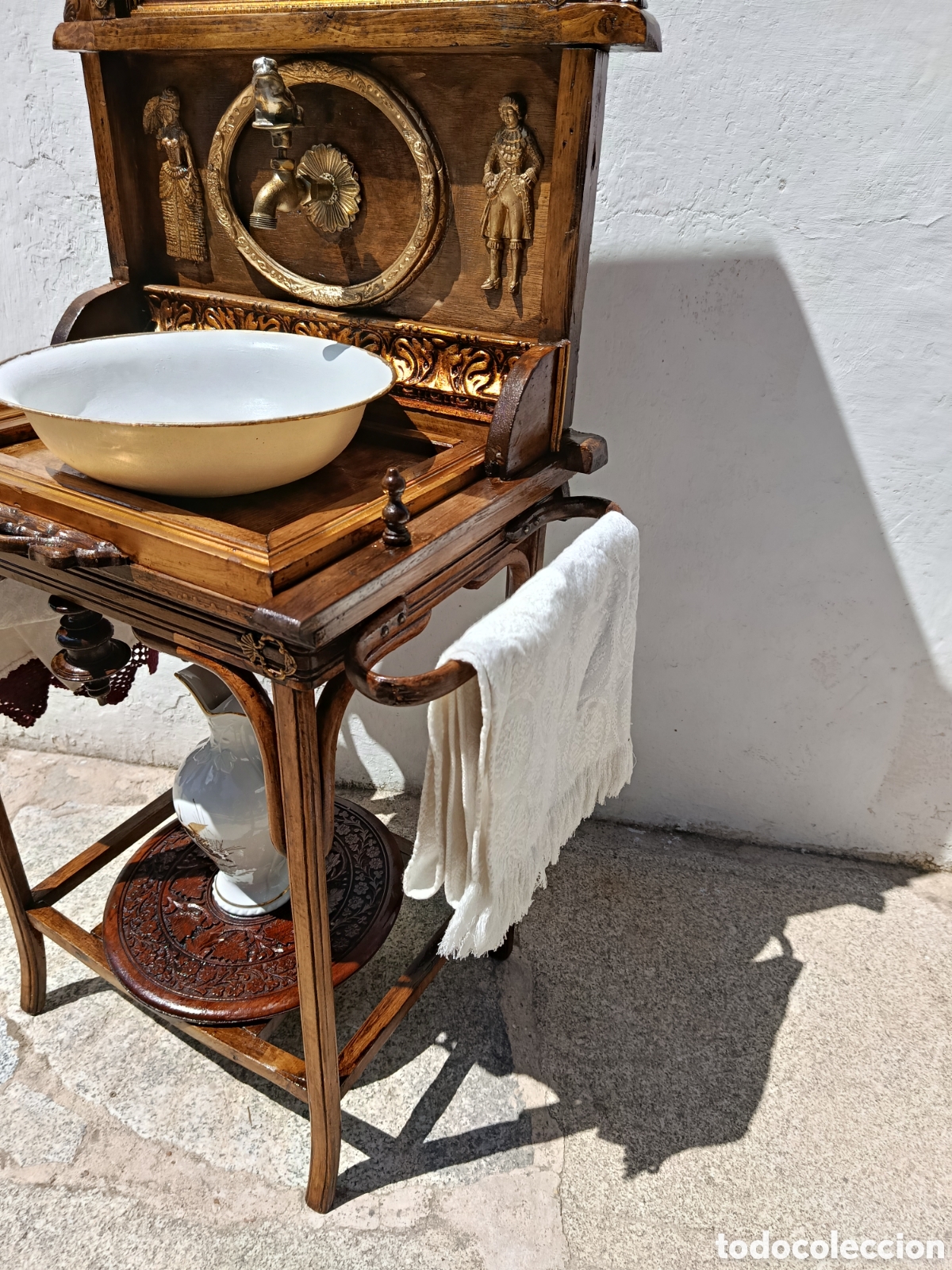 Antig&uuml;edades: Lavabo antiguo de madera, metal y bronce - Foto 9