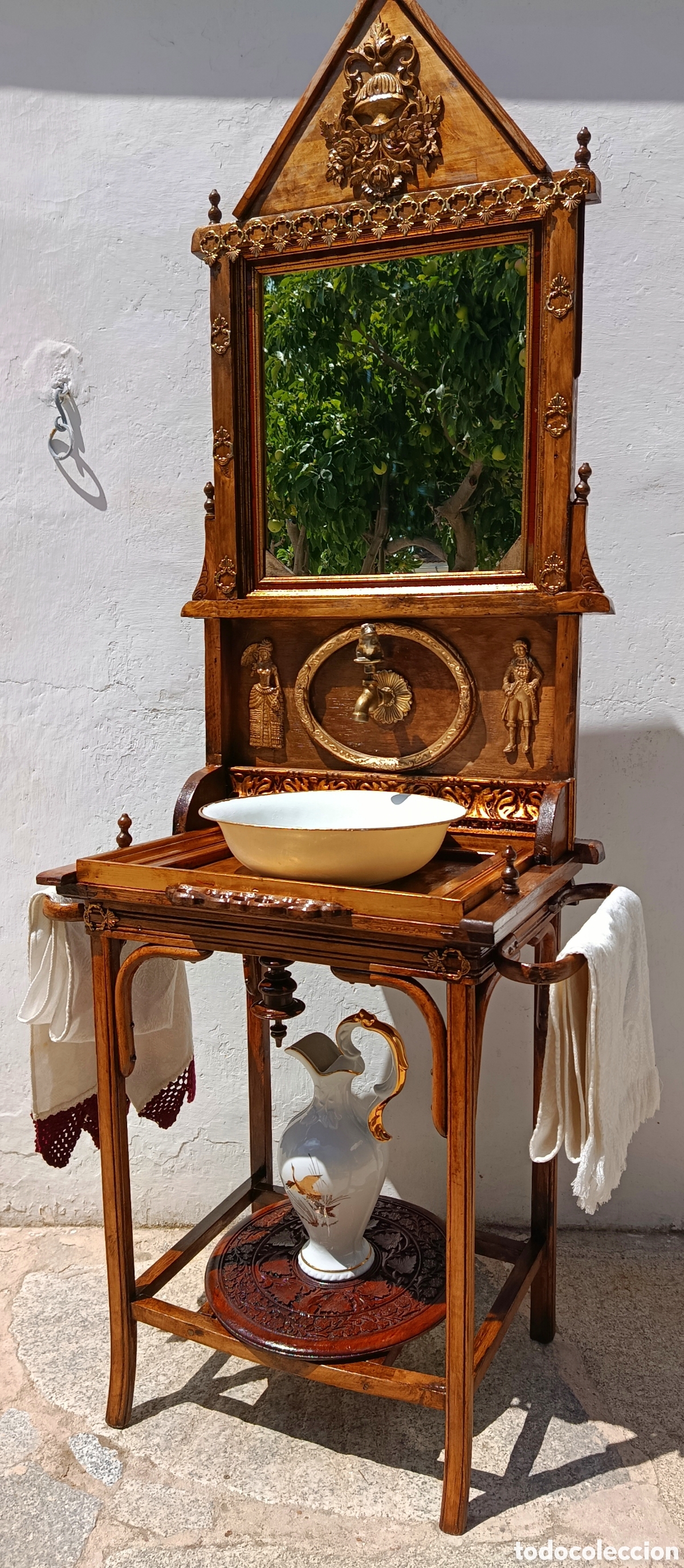 Antig&uuml;edades: Lavabo antiguo de madera, metal y bronce - Foto 1