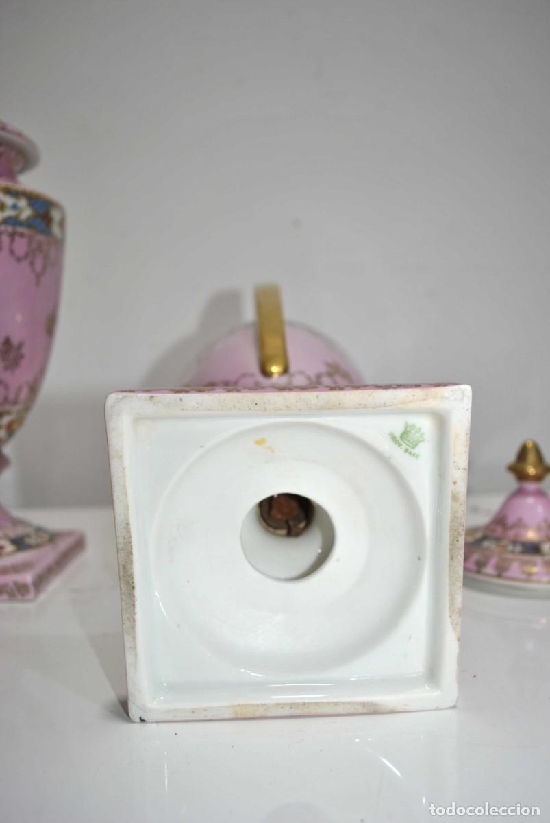 Antig&uuml;edades: PAREJA DE JARRONES PORCELANA ROSA - Foto 8