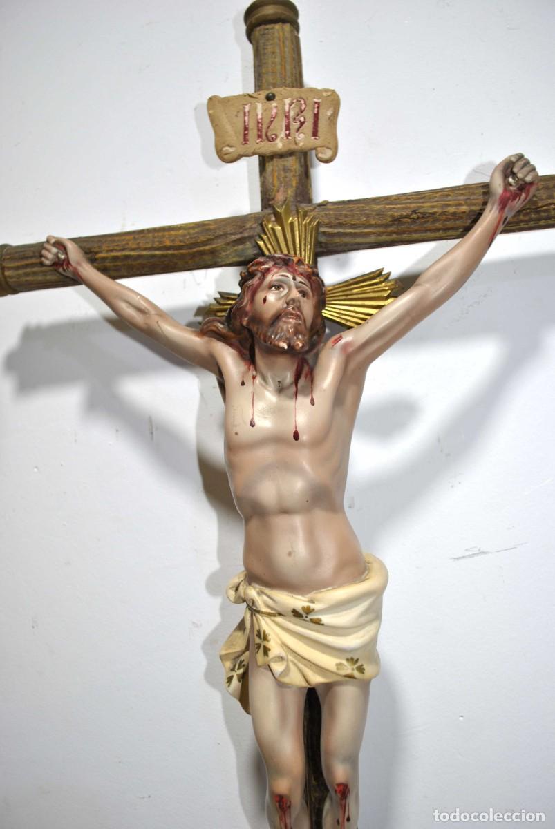Antig&uuml;edades: CRUCIFIJO ANTIGUO DE PARED - Foto 2