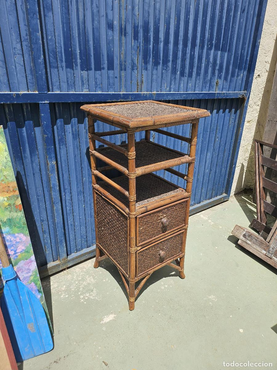 Antig&uuml;edades: mesa alta de ca&ntilde;a bambu - Foto 1