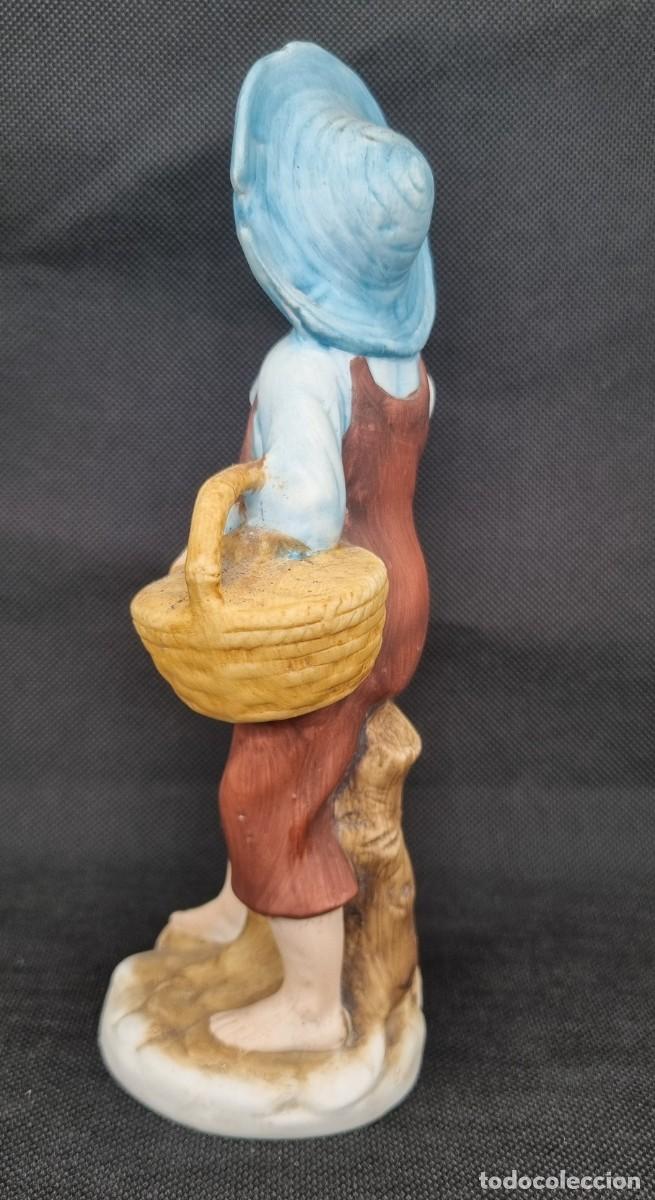 Antig&uuml;edades: Figura chico cer&aacute;mica Biscuit - Foto 3