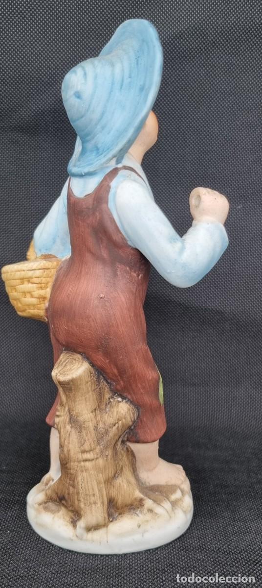 Antig&uuml;edades: Figura chico cer&aacute;mica Biscuit - Foto 5