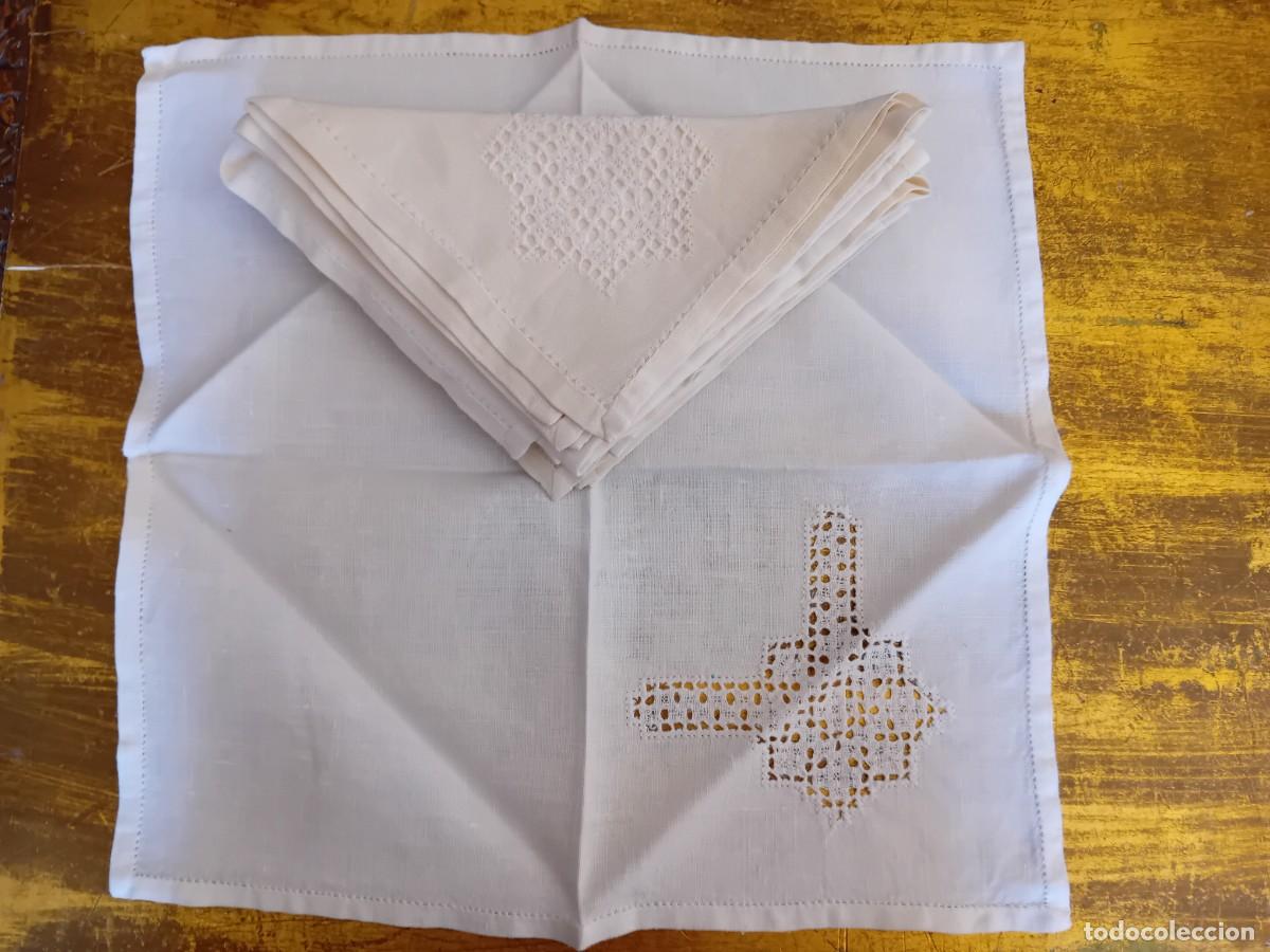 Antig&uuml;edades: 6 servilletas de lino con flor bordada d&eacute;cada de los 50 - Foto 1